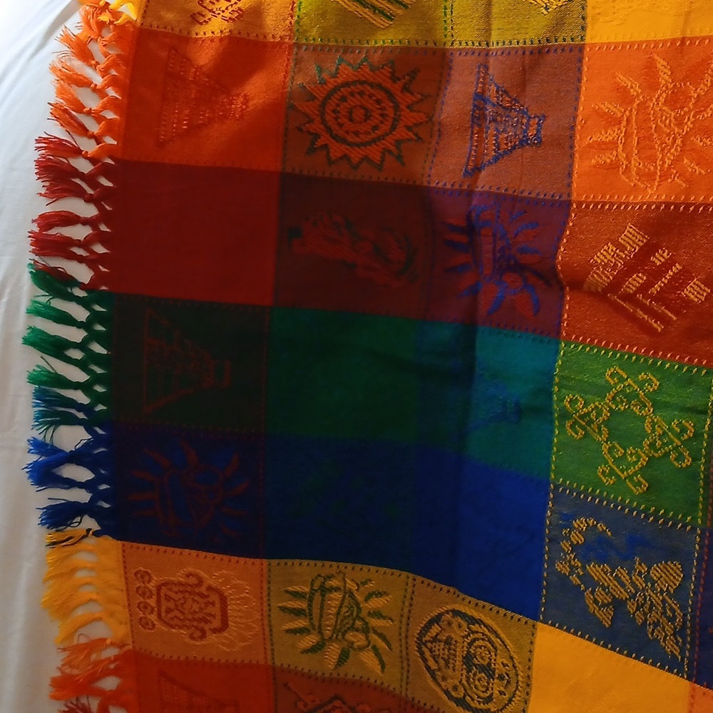 Colorblock Aztec Throw/ Tablecloth - Picture 6 of 12